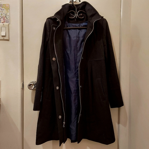 Gorgeous DKNY black princess coat - Picture 2 of 9